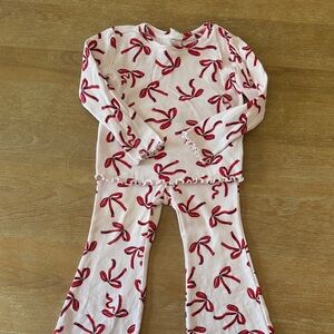 Kids Set with Red Bow Pattern